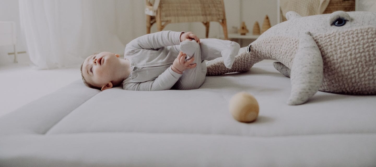 Wie dick sollte eine Krabbeldecke sein?