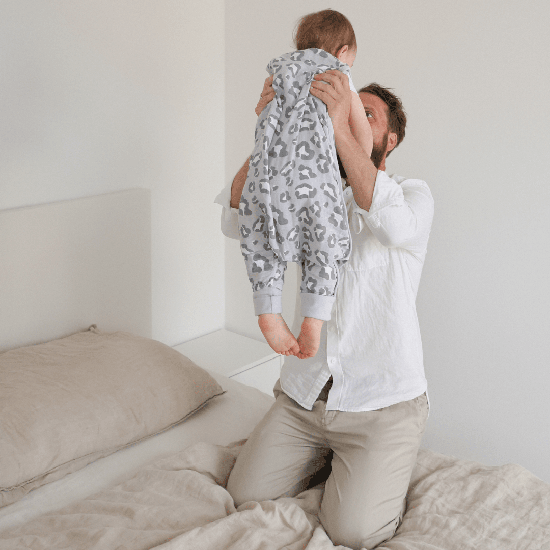 Musselin Schlafsack mit Füßen 0.5 TOG | Leo Grau