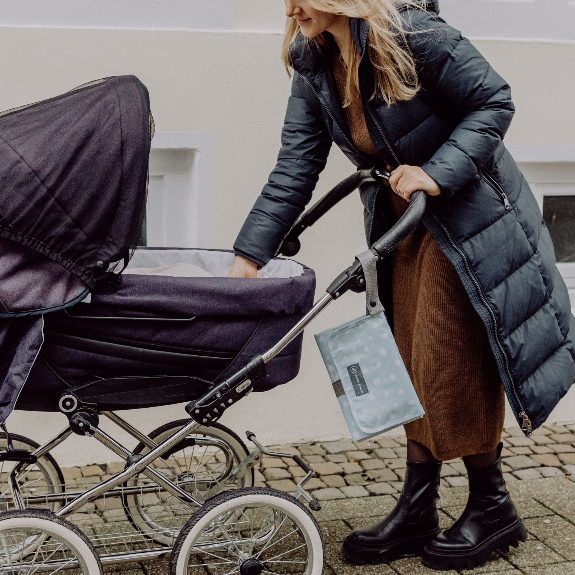 Wickelunterlage | Punkte Mint