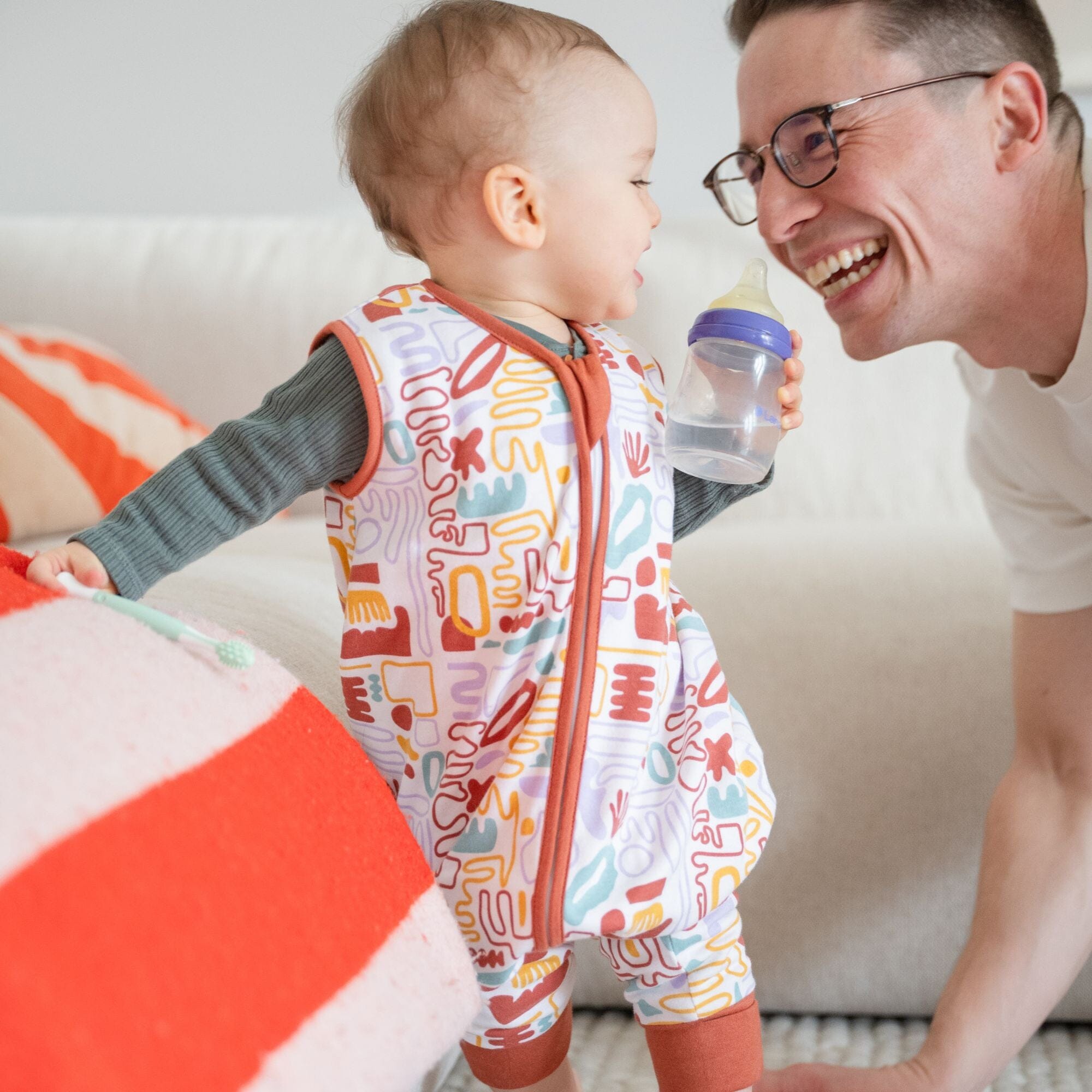 Schlafsack mit Füßen 1.0 TOG | Bunte Formen