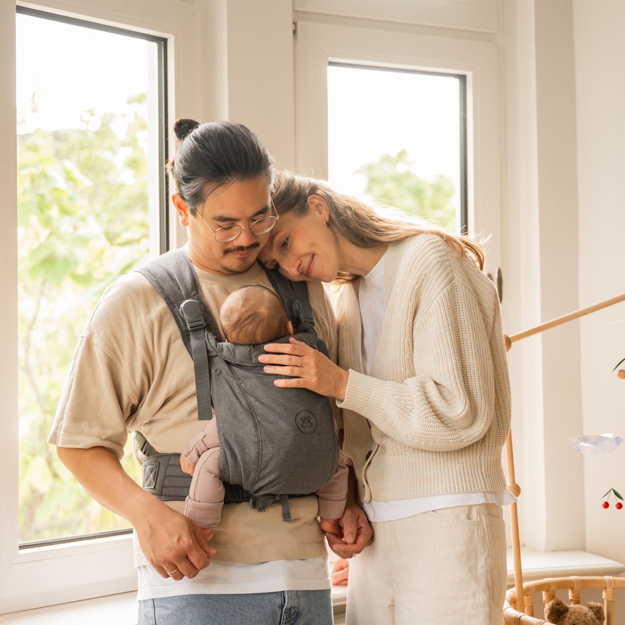 Premium Babytrage | Essential Grau