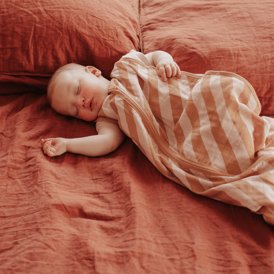 Musselin Schlafsack 0.5 TOG | Streifen Rosa
