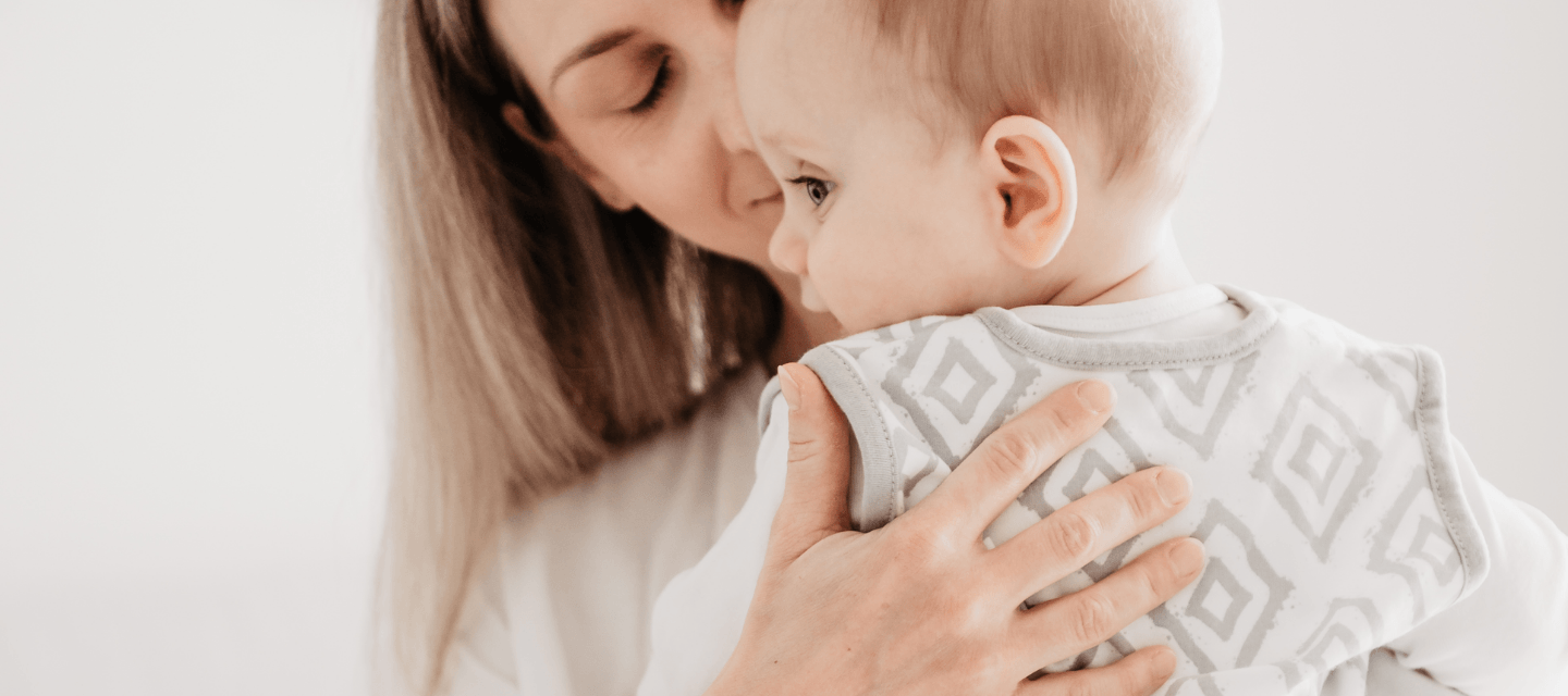 Die Vorteile eines kuschligen und sicheren Babyschlafsacks