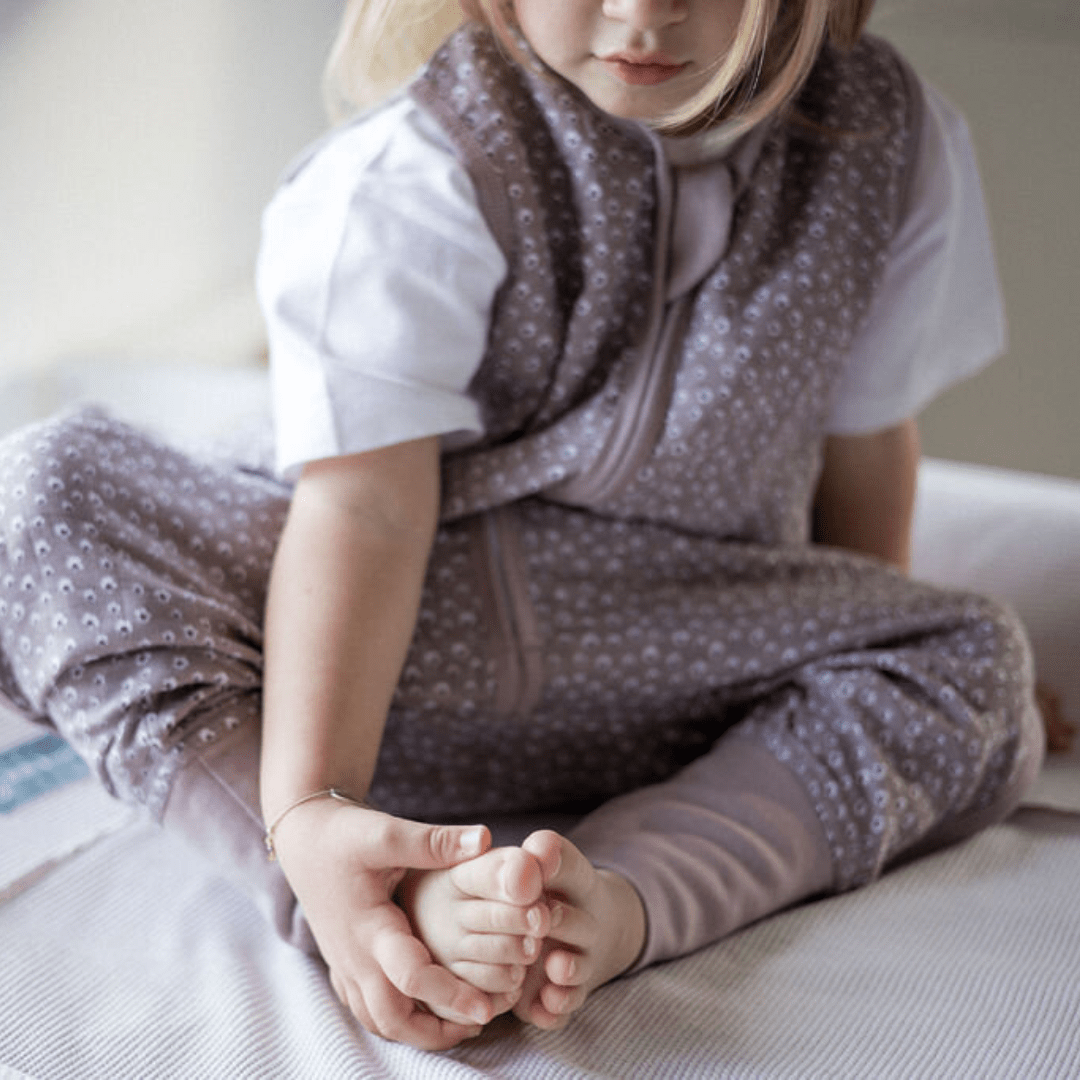 Musselin Schlafsack mit Füßen 0.5 TOG | Blume Berry