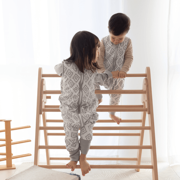 Kuschel Bundle | Schlafsack mit Füßen 0.5 TOG | Rauten Grau