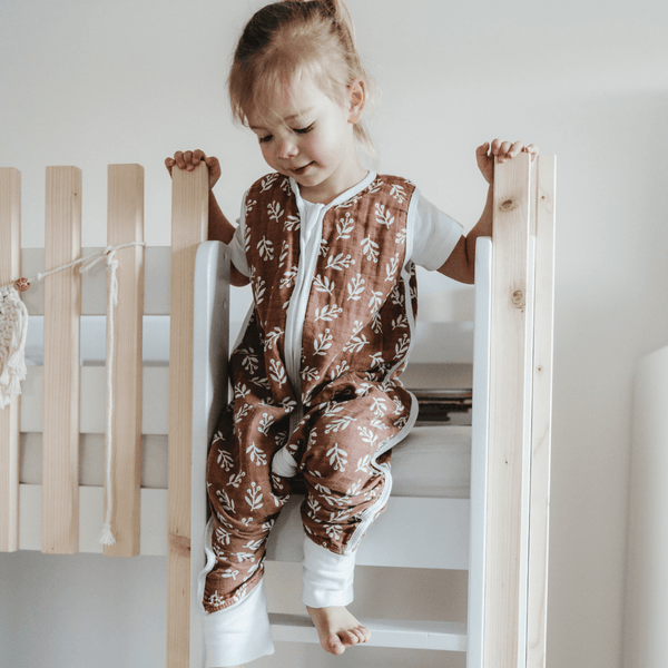 Willkommens Bundle | Schlafsack mit Füßen 0.5 TOG | Floral Mocca