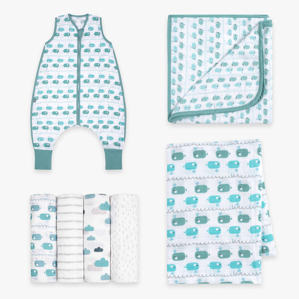 Willkommens Bundle  | Schlafsack mit Füßen 0.5 TOG  | Wal Blau