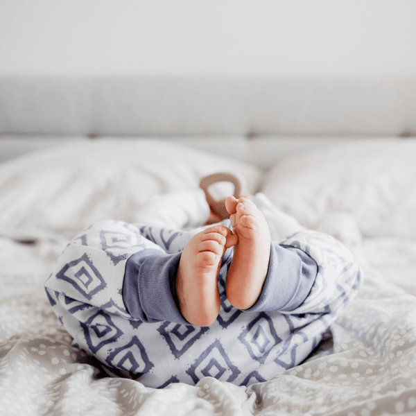 Kuschel Bundle | Schlafsack mit Füßen 1.0 TOG | Rauten Blau